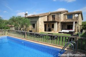 Casa Keller | Casa Rural en Llampaies (Girona)