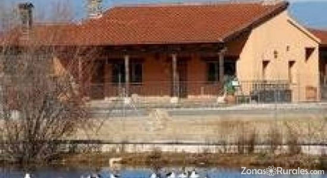 apartamentos rurales el lago apartamento rural el lago turnat apartamento en guijo apartamentos rurales el lago apartamento rural el lago turnat apartamento en guijo