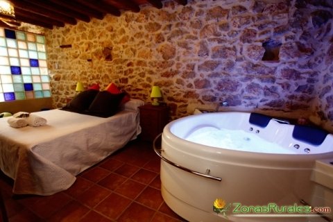 Habitacin con jacuzzi