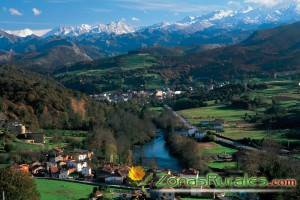 Cangas de Ons y Los Picos de Europa