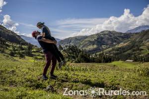 Verano y casa rural van de la mano - iStock