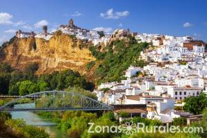 Turismo rural por los pueblos blancos de Andalucía