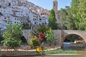 Visita Alcal del Jcar en Albacete y sorprndete.